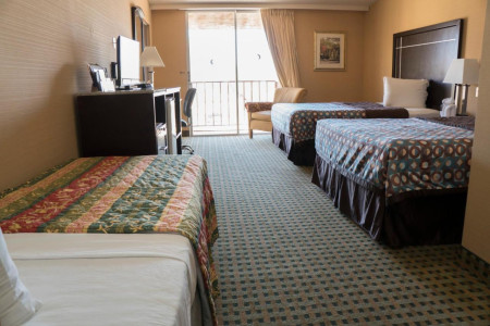 California Inn Rooms