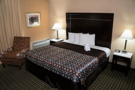 California Inn Rooms