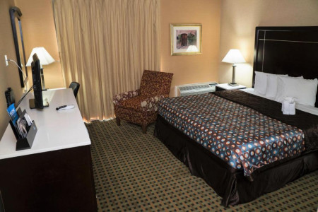 California Inn Rooms